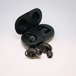 Gear IconX, Black (2018)